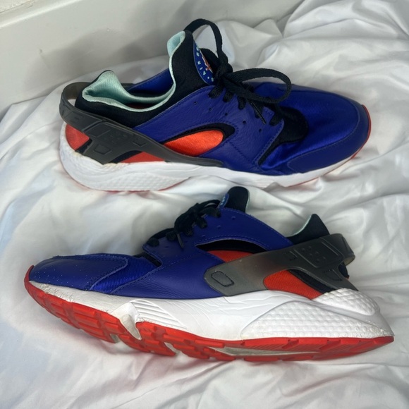 Nike Air Huarache “Swoosh On Tour” Sneakers 👟 | Men’s 10.5 - Picture 2 of 7